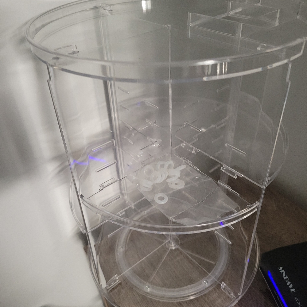 Storage Carousel - Picture 2 of 4